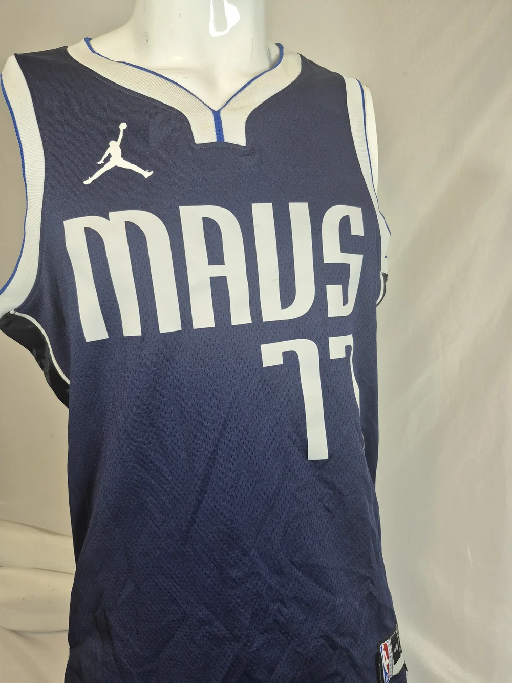 Luca Doncic  Mavs #77 Navy Basketball Jersey